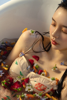 沉默的花边
