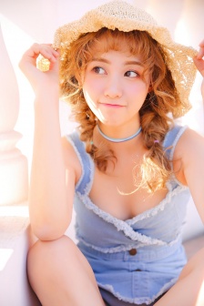 日本一卡两卡三卡四卡无卡国色天香